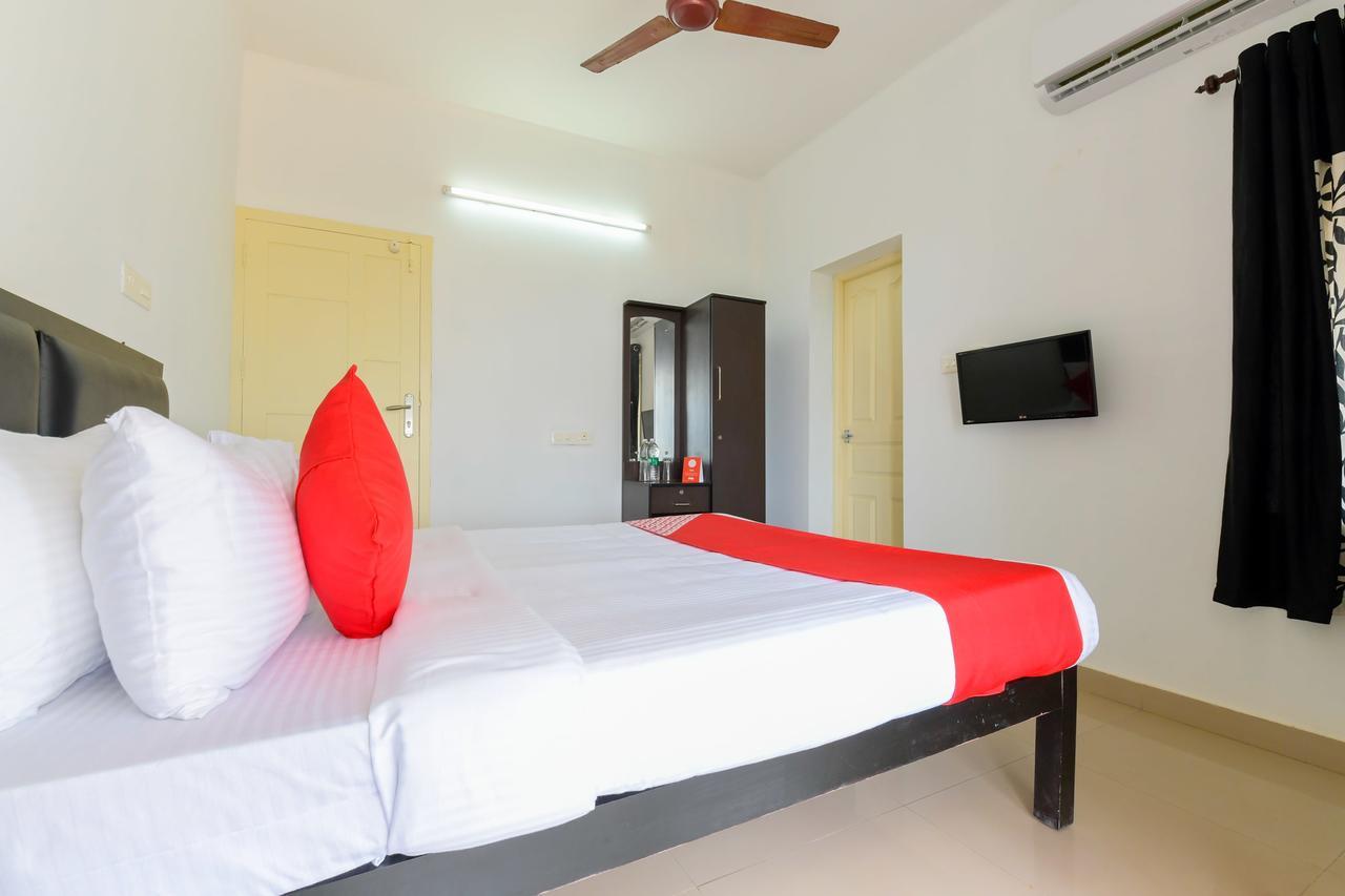 Oyo 11891 Amare Beach Resorts Alappuzha Bagian luar foto